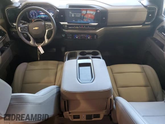 ✅ 2025 Chevrolet Silverado 2500HD LT • VIN: 2GC4KNE79S1135824 • Lot: 81041275. Wystawiony na Copart z przebiegiem 44 mil. Bezpłatny archiwum sprzedaży aukcyjnych z USA i szczegółowy raport historii pojazdu na DreamBid. Zdjęcie 8.