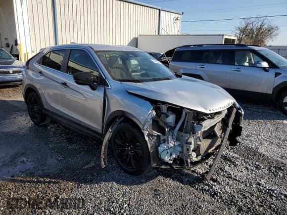 ✅ 2022 Mitsubishi Eclipse Cross LE • VIN: JA4ASVAA0NZ029675 • Lot: 44443885. Listed on Copart with 22,936 mi. Free auction sales archive from the USA and detailed vehicle history report at DreamBid. Image 4.