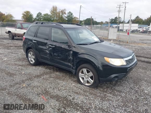 ✅ 2010 Subaru Forester X Premium • VIN: JF2SH6CC0AG772647 • Lot: 43396444. Wystawiony na IAAI z przebiegiem 144 449 mil. Bezpłatny archiwum sprzedaży aukcyjnych z USA i szczegółowy raport historii pojazdu na DreamBid. Zdjęcie 1.