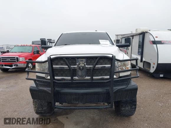✅ 2017 Ram 2500 Tradesman • VIN: 3C6UR5HJ5HG685791 • Lot: 41921847. Listed on IAAI with 152,631 mi. Free auction sales archive from the USA and detailed vehicle history report at DreamBid. Image 12.