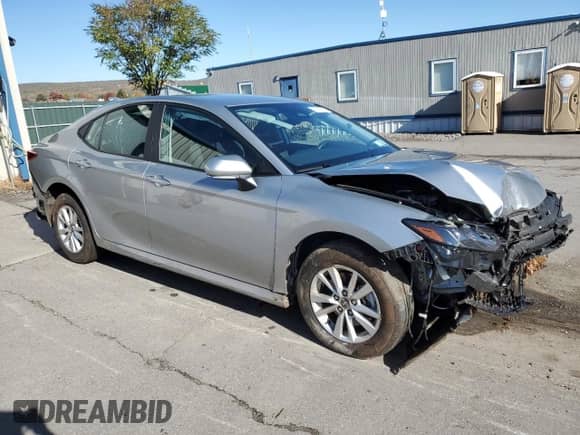 2025 Toyota Camry LE with VIN 4T1DAACK1SU061155, listed as a Copart auction lot 89503055 with Not provided miles and Salvage title. Bid and sale history available at DreamBid. Image 4.