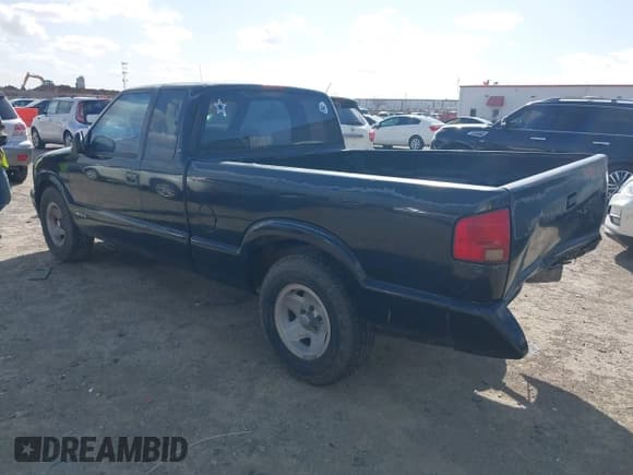 ✅ 1995 Chevrolet S-10 LS • VIN: 1GCCS19Z7S8115083 • Лот: 41691895. Опубликован ранее на IAAI с пробегом 259 868 миль. Бесплатный доступ к архиву аукционных продаж из США и подробный отчёт об истории автомобиля на DreamBid. Изображение 3.