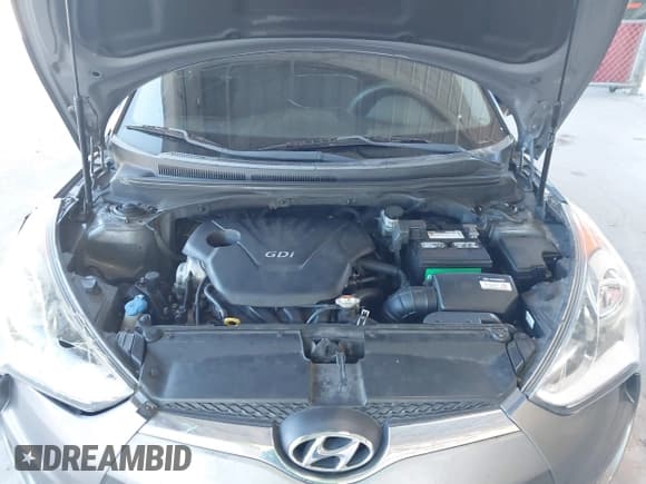 ✅ 2017 Hyundai Veloster Value Edition • VIN: KMHTC6AD4HU309804 • Lot: 43441272. Wystawiony na IAAI z przebiegiem 99 124 mil. Bezpłatny archiwum sprzedaży aukcyjnych z USA i szczegółowy raport historii pojazdu na DreamBid. Zdjęcie 10.