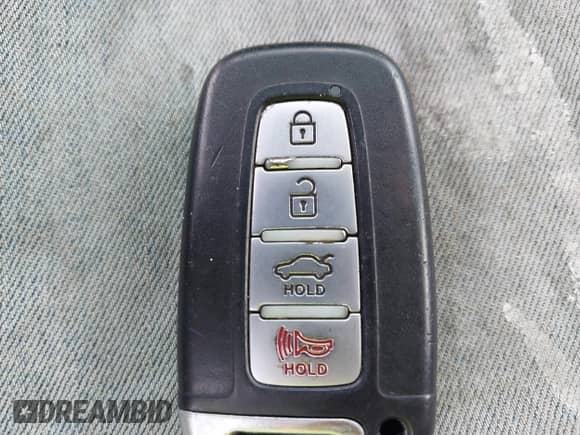 2014 Hyundai Genesis Coupe R-Spec with VIN KMHHT6KD5EU121308, listed as a IAAI auction lot 42306324 with 82,393 mi miles and . Bid and sale history available at DreamBid. Image 11.