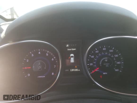 ✅ 2015 Hyundai Santa Fe • VIN: 5XYZW4LA6FG269611 • Лот: 51587024. Опубликован ранее на Copart с пробегом 139 100 миль. Бесплатный доступ к архиву аукционных продаж из США и подробный отчёт об истории автомобиля на DreamBid. Изображение 9.