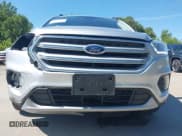 ✅ 2019 Ford Escape SEL • VIN: 1FMCU9H93KUA36717 • Lot: 42592193. Listed on IAAI with 123,099 mi. Free auction sales archive from the USA and detailed vehicle history report at DreamBid. Image 18.