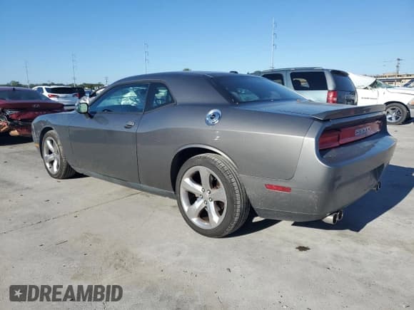 ✅ 2012 Dodge Challenger R/T • VIN: 2C3CDYBT6CH168320 • Lot: 81587914. Wystawiony na Copart z przebiegiem 229 833 mil. Bezpłatny archiwum sprzedaży aukcyjnych z USA i szczegółowy raport historii pojazdu na DreamBid. Zdjęcie 2.