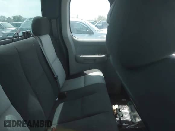 2008 Chevrolet Silverado 1500 Work Truck with VIN 1GCEC19X18Z285995, listed as a IAAI auction lot 42053115 with 290,836 mi miles and . Bid and sale history available at DreamBid. Image 8.