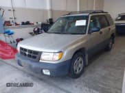 ✅ 2000 Subaru Forester L • VIN: JF1SF6350YH716384 • Lot: 42809829. Wystawiony na IAAI z przebiegiem 238 817 mil. Bezpłatny archiwum sprzedaży aukcyjnych z USA i szczegółowy raport historii pojazdu na DreamBid. Zdjęcie 2.