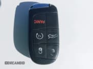 ✅ 2015 Dodge Charger SE • VIN: 2C3CDXBG4FH789976 • Lot: 43666383. Wystawiony na IAAI z przebiegiem 167 403 mil. Bezpłatny archiwum sprzedaży aukcyjnych z USA i szczegółowy raport historii pojazdu na DreamBid. Zdjęcie 11.