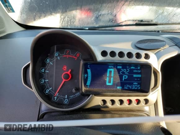 2015 Chevrolet Sonic LT z VIN 1G1JC5SH8F4214210, wystawiony jako Copart lot #68633674 z przebiegiem 124 305 mil mil oraz Szkoda całkowita • Salvage title. Historia ofert i sprzedaży dostępna na DreamBid. Obrazek 9.