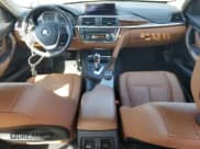 ✅ 2015 BMW 3 Series 328i • VIN: WBA3C1C56FP853372 • Лот: 71031195. Опубликован ранее на Copart с пробегом 22 407 миль. Бесплатный доступ к архиву аукционных продаж из США и подробный отчёт об истории автомобиля на DreamBid. Изображение 8.