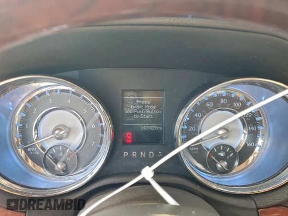 ✅ 2011 Chrysler 300 C • VIN: 2C3CA6CT6BH537221 • Lot: 94879955. Listed on Copart with 140,489 mi. Free auction sales archive from the USA and detailed vehicle history report at DreamBid. Image 9.