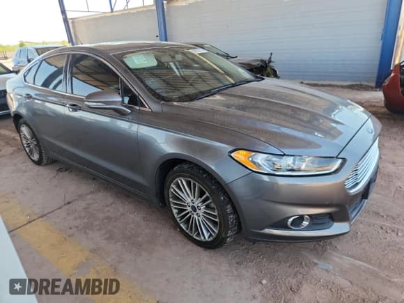 ✅ 2014 Ford Fusion SE • VIN: 3FA6P0HD6ER358052 • Lot: 69833115. Wystawiony na Copart z przebiegiem 92 392 mil. Bezpłatny archiwum sprzedaży aukcyjnych z USA i szczegółowy raport historii pojazdu na DreamBid. Zdjęcie 4.