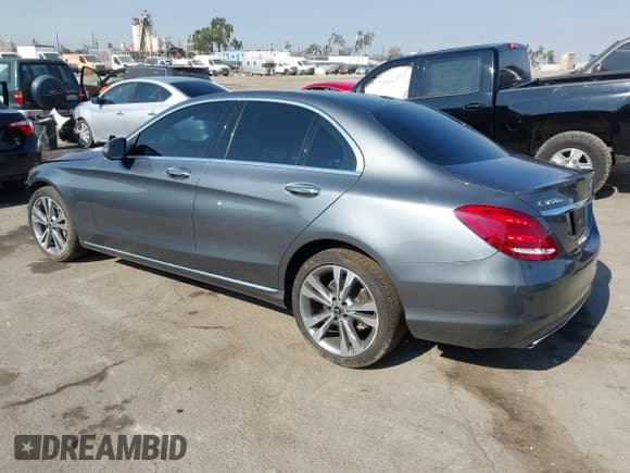 ✅ 2018 Mercedes-Benz C 350e • VIN: 55SWF4HB8JU270326 • Lot: 42899561. Listed on IAAI with 81,258 mi. Free auction sales archive from the USA and detailed vehicle history report at DreamBid. Image 3.