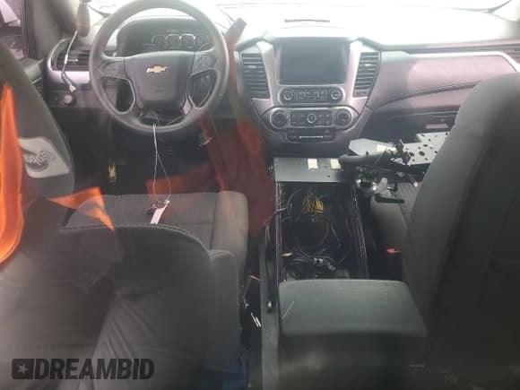 ✅ 2018 Chevrolet Tahoe Commercial • VIN: 1GNLCDEC4JR218641 • Lot: 90090225. Wystawiony na Copart z przebiegiem 189 947 mil. Bezpłatny archiwum sprzedaży aukcyjnych z USA i szczegółowy raport historii pojazdu na DreamBid. Zdjęcie 8.