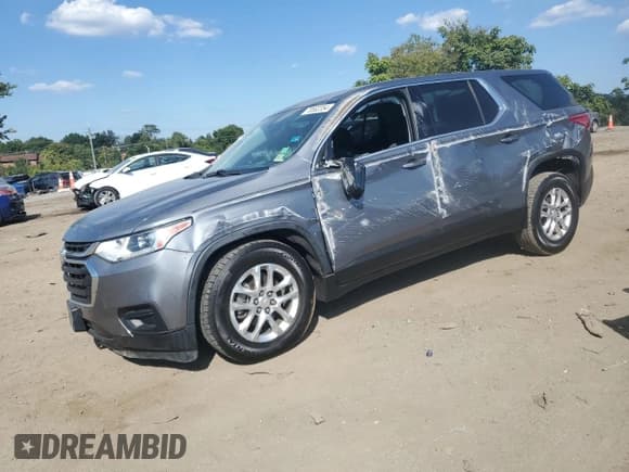 ✅ 2019 Chevrolet Traverse LS • VIN: 1GNERFKW2KJ167142 • Lot: 70582354. Wystawiony na Copart z przebiegiem 88 677 mil. Bezpłatny archiwum sprzedaży aukcyjnych z USA i szczegółowy raport historii pojazdu na DreamBid. Zdjęcie 1.