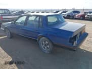 ✅ 1988 Chevrolet Celebrity • VIN: 1G1AW51W2J6130338 • Лот: 43688463. Опубликован ранее на IAAI с пробегом 212 383 миль. Бесплатный доступ к архиву аукционных продаж из США и подробный отчёт об истории автомобиля на DreamBid. Изображение 3.