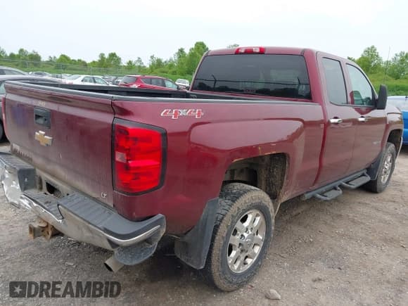 ✅ 2015 Chevrolet Silverado 2500HD LT • VIN: 1GC2KVEG3FZ138187 • Lot: 42406129. Wystawiony na IAAI z przebiegiem 124 512 mil. Bezpłatny archiwum sprzedaży aukcyjnych z USA i szczegółowy raport historii pojazdu na DreamBid. Zdjęcie 4.