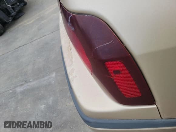 ✅ 2000 Chevrolet Impala • VIN: 2G1WF55E4Y9245372 • Lot: 43944778. Wystawiony na IAAI z przebiegiem 92 494 mil. Bezpłatny archiwum sprzedaży aukcyjnych z USA i szczegółowy raport historii pojazdu na DreamBid. Zdjęcie 22.