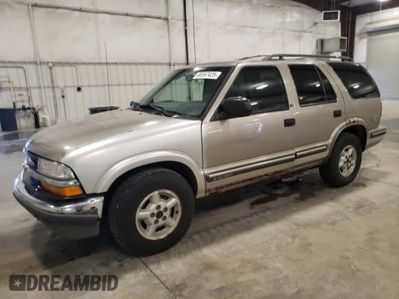 1999 Chevrolet Blazer LT с VIN 1GNDT13W4X2149645, выставлен на аукционе Copart как лот 68597425 с пробегом 184 694 миль миль и Чистый • Clean title. История ставок и продаж доступна на DreamBid. Изображение 1.