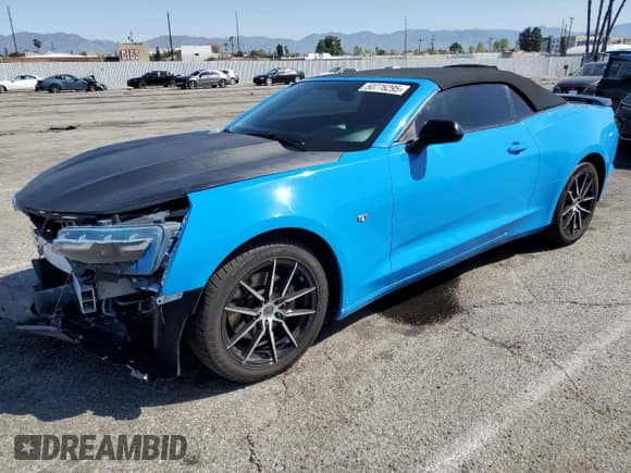 ✅ 2020 Chevrolet Camaro 1LT • VIN: 1G1FB3DX9L0130207 • Lot: 50776295. Listed on Copart with 83,605 mi. Free auction sales archive from the USA and detailed vehicle history report at DreamBid. Image 1.
