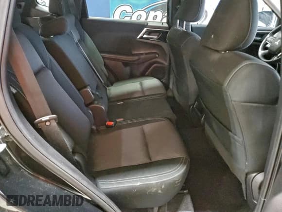 ✅ 2024 Mitsubishi Outlander ES • VIN: JA4J4UA86RZ026528 • Lot: 94672965. Listed on Copart with 25,323 mi. Free auction sales archive from the USA and detailed vehicle history report at DreamBid. Image 11.