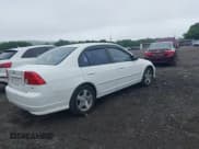 ✅ 2005 Honda Civic EX • VIN: 1HGES26755L007663 • Lot: 42536083. Listed on IAAI with 226,715 mi. Free auction sales archive from the USA and detailed vehicle history report at DreamBid. Image 4.