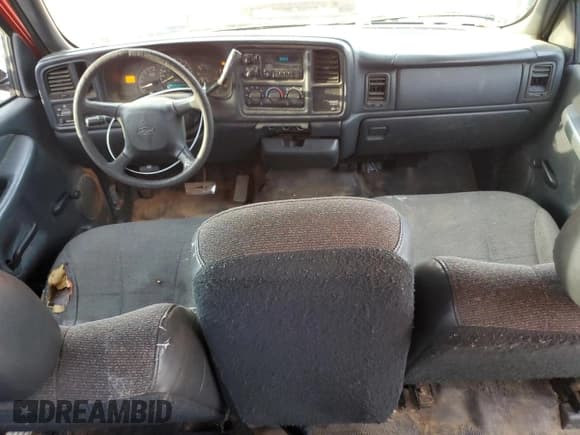 ✅ 2000 Chevrolet Silverado 1500 • VIN: 2GCEC19V0Y1355896 • Лот: 70247404. Опубликован ранее на Copart с пробегом 272 956 миль. Бесплатный доступ к архиву аукционных продаж из США и подробный отчёт об истории автомобиля на DreamBid. Изображение 8.