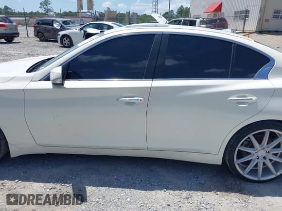 ✅ 2019 Infiniti Q50 Sport • VIN: JN1EV7AP3KM515228 • Lot: 42264305. Listed on IAAI with 122,358 mi. Free auction sales archive from the USA and detailed vehicle history report at DreamBid. Image 14.