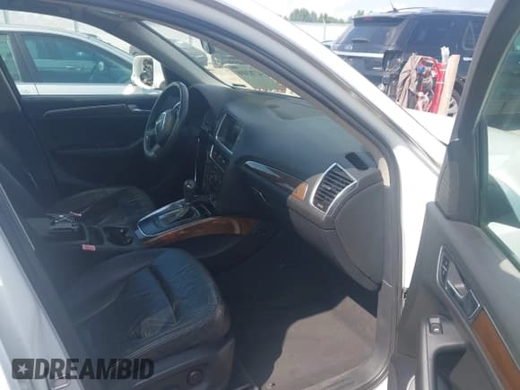 ✅ 2009 Audi Q5 Premium • VIN: WA1KK78R09A054351 • Lot: 42783088. Listed on IAAI with 204,053 mi. Free auction sales archive from the USA and detailed vehicle history report at DreamBid. Image 5.