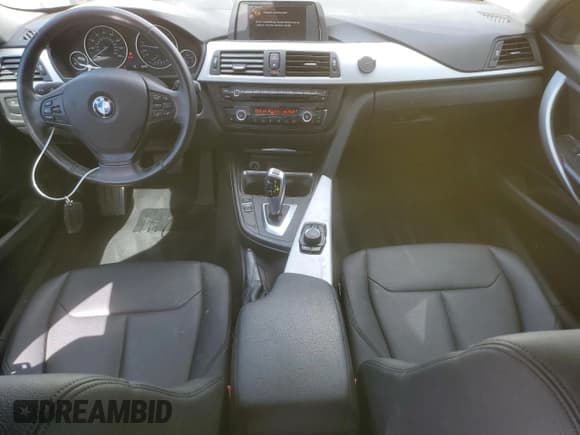 ✅ 2013 BMW 3 Series 328i • VIN: WBA3C1G5XDNN94128 • Лот: 57821095. Опубликован ранее на Copart с пробегом 189 578 миль. Бесплатный доступ к архиву аукционных продаж из США и подробный отчёт об истории автомобиля на DreamBid. Изображение 8.
