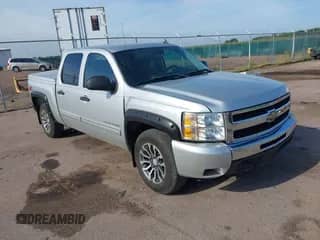 2011 Chevrolet Silverado 1500 LT z VIN 3GCPKSE38BG219794, wystawiony jako IAAI lot #42793119 z przebiegiem 131 453 mil mil oraz . Historia ofert i sprzedaży dostępna na DreamBid. Obrazek 1.