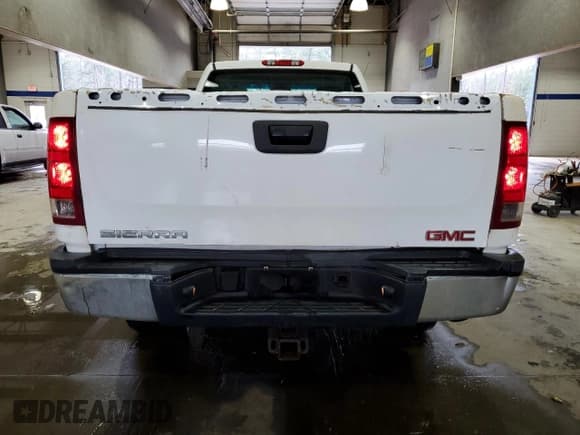 ✅ 2009 GMC Sierra 1500 • VIN: 1GTHC44K99F149921 • Lot: 42698865. Wystawiony na Copart z przebiegiem 251 415 mil. Bezpłatny archiwum sprzedaży aukcyjnych z USA i szczegółowy raport historii pojazdu na DreamBid. Zdjęcie 6.