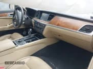 ✅ 2016 Hyundai Genesis 3.8L • VIN: KMHGN4JE9GU110867 • Lot: 41729504. Wystawiony na IAAI z przebiegiem 126 247 mil. Bezpłatny archiwum sprzedaży aukcyjnych z USA i szczegółowy raport historii pojazdu na DreamBid. Zdjęcie 5.