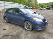 ✅ 2009 Toyota Matrix S • VIN: 2T1KE40E79C029074 • Лот: 57972025. Опубликован ранее на Copart с пробегом 204 307 миль. Бесплатный доступ к архиву аукционных продаж из США и подробный отчёт об истории автомобиля на DreamBid. Изображение 4.