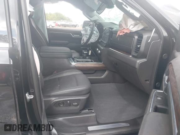 ✅ 2024 GMC Sierra 1500 SLT • VIN: 3GTUUDE88RG260117 • Лот: 42828038. Опубликован ранее на IAAI с пробегом Не указан. Бесплатный доступ к архиву аукционных продаж из США и подробный отчёт об истории автомобиля на DreamBid. Изображение 5.