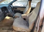 ✅ 2006 Chevrolet Colorado 1LT • VIN: 1GCDT136368289531 • Lot: 46222015. Wystawiony na Copart z przebiegiem 189 952 mil. Bezpłatny archiwum sprzedaży aukcyjnych z USA i szczegółowy raport historii pojazdu na DreamBid. Zdjęcie 7.