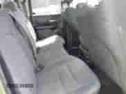 2019 Ram 1500 Tradesman z VIN 1C6SRFCT5KN597618, wystawiony jako IAAI lot #42243878 z przebiegiem 69 131 mil mil oraz . Historia ofert i sprzedaży dostępna na DreamBid. Obrazek 8.