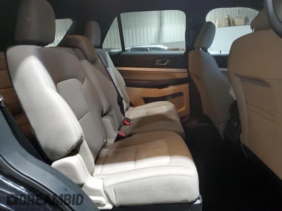 ✅ 2019 Ford Explorer • VIN: 1FM5K7B89KGA68279 • Lot: 43212035. Wystawiony na Copart z przebiegiem 154 256 mil. Bezpłatny archiwum sprzedaży aukcyjnych z USA i szczegółowy raport historii pojazdu na DreamBid. Zdjęcie 11.