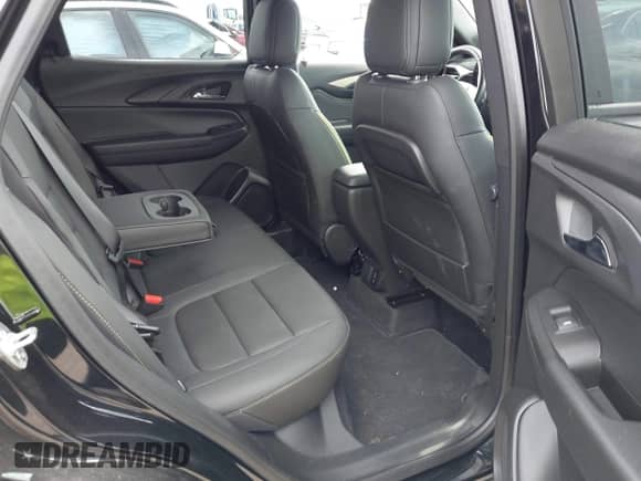 2025 Chevrolet TrailBlazer ACTIV с VIN KL79MVSL5SB153672, выставлен на аукционе IAAI как лот 43013033 с пробегом 5 126 миль миль и . История ставок и продаж доступна на DreamBid. Изображение 8.