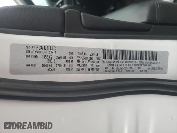 ✅ 2018 Jeep Grand Cherokee Limited • VIN: 1C4RJFBG8JC257599 • Lot: 82498624. Wystawiony na Copart z przebiegiem 76 437 mil. Bezpłatny archiwum sprzedaży aukcyjnych z USA i szczegółowy raport historii pojazdu na DreamBid. Zdjęcie 14.