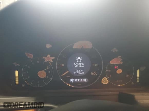 ✅ 2005 Mercedes-Benz E 500 • VIN: WDBUF70J95A756816 • Lot: 90076065. Listed on Copart with 142,917 mi. Free auction sales archive from the USA and detailed vehicle history report at DreamBid. Image 9.