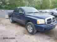 2006 Dodge Dakota SLT z VIN 1D7HW48J66S514184, wystawiony jako IAAI lot #42270964 z przebiegiem 105 857 mil mil oraz . Historia ofert i sprzedaży dostępna na DreamBid. Obrazek 1.