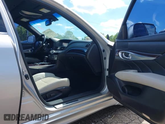 ✅ 2013 Infiniti M • VIN: JN1BY1AP0DM513527 • Lot: 42170513. Listed on IAAI with 194,908 mi. Free auction sales archive from the USA and detailed vehicle history report at DreamBid. Image 5.