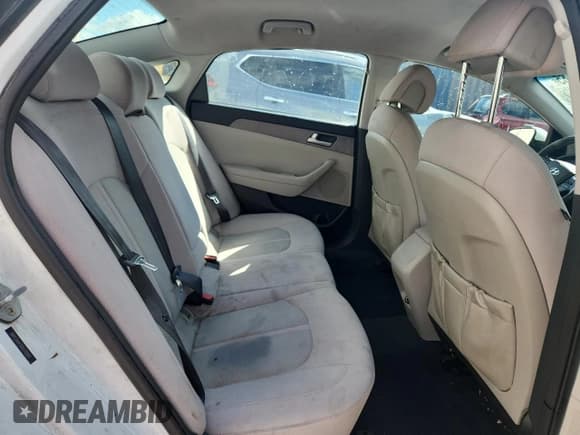 ✅ 2015 Hyundai Sonata SE • VIN: 5NPE24AFXFH170503 • Лот: 84013365. Опубликован ранее на Copart с пробегом 188 384 миль. Бесплатный доступ к архиву аукционных продаж из США и подробный отчёт об истории автомобиля на DreamBid. Изображение 10.