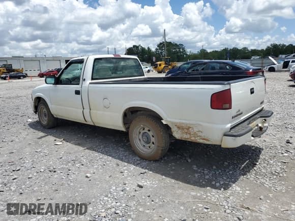 ✅ 2000 GMC Sonoma SLS • VIN: 1GTCS14W3YK265023 • Лот: 59882335. Опубликован ранее на Copart с пробегом 368 138 миль. Бесплатный доступ к архиву аукционных продаж из США и подробный отчёт об истории автомобиля на DreamBid. Изображение 2.