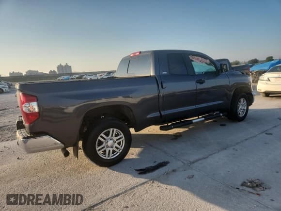 ✅ 2018 Toyota Tundra SR • VIN: 5TFRM5F1XJX129543 • Lot: 71725645. Listed on Copart with Not provided. Free auction sales archive from the USA and detailed vehicle history report at DreamBid. Image 3.