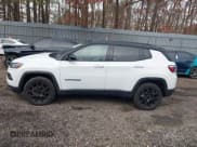 ✅ 2022 Jeep Compass Latitude • VIN: 3C4NJDBB5NT184919 • Lot: 41044815. Wystawiony na IAAI z przebiegiem 17 654 mil. Bezpłatny archiwum sprzedaży aukcyjnych z USA i szczegółowy raport historii pojazdu na DreamBid. Zdjęcie 14.