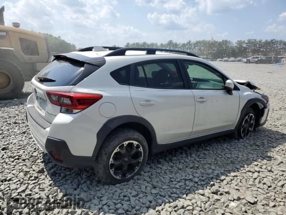 ✅ 2021 Subaru Crosstrek Premium • VIN: JF2GTAEC9MH221460 • Lot: 61861175. Listed on Copart with 43,361 mi. Free auction sales archive from the USA and detailed vehicle history report at DreamBid. Image 3.